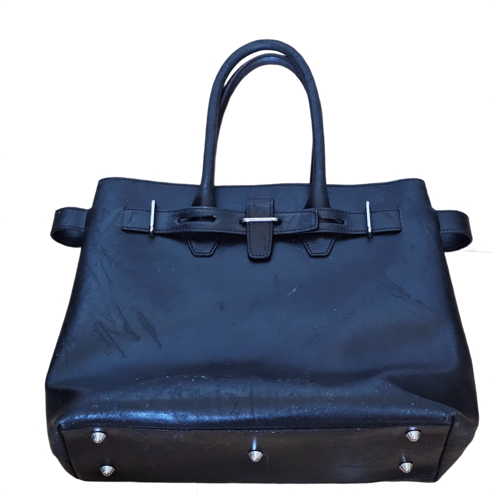 Furla Black Leather Tote – Distressed & Still Stunning - Picture 6 of 16